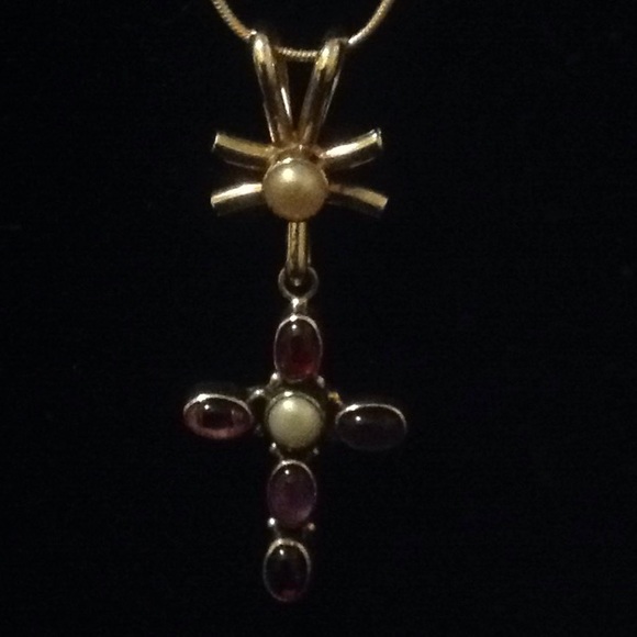 Nakai stamped sterling cross with Amethyst, Garnet, & pearl necklace & pendant - Picture 4 of 7